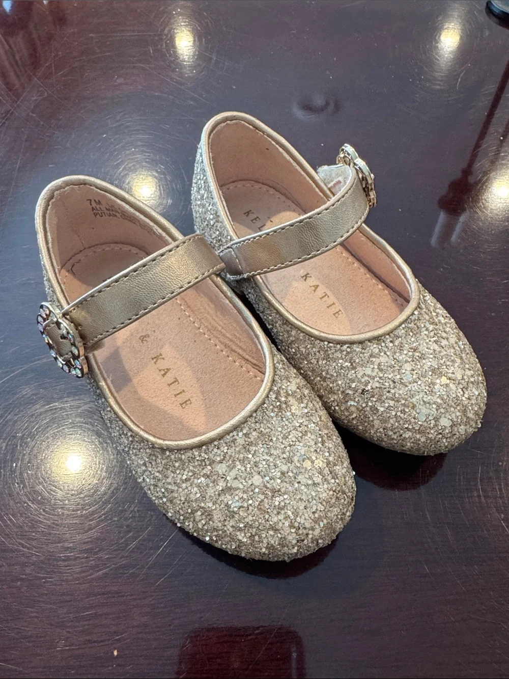 DSW Girl Toddler Champagne Gold Glitter Velcro Buckle Mary Jane Dress Herls